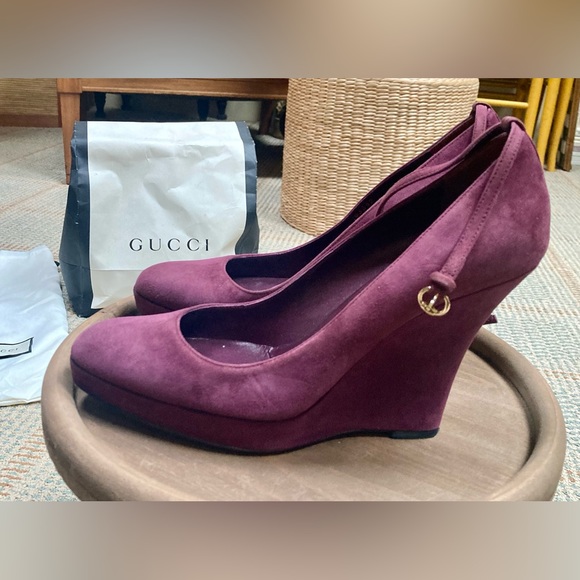 GUCCI Suede Wedges. Beautiful!!’ - Picture 2 of 6